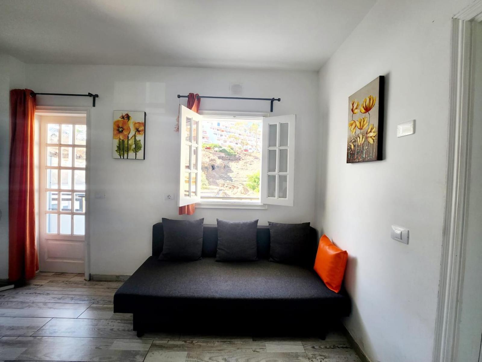 Laika Apartment Los Cristianos  Ngoại thất bức ảnh